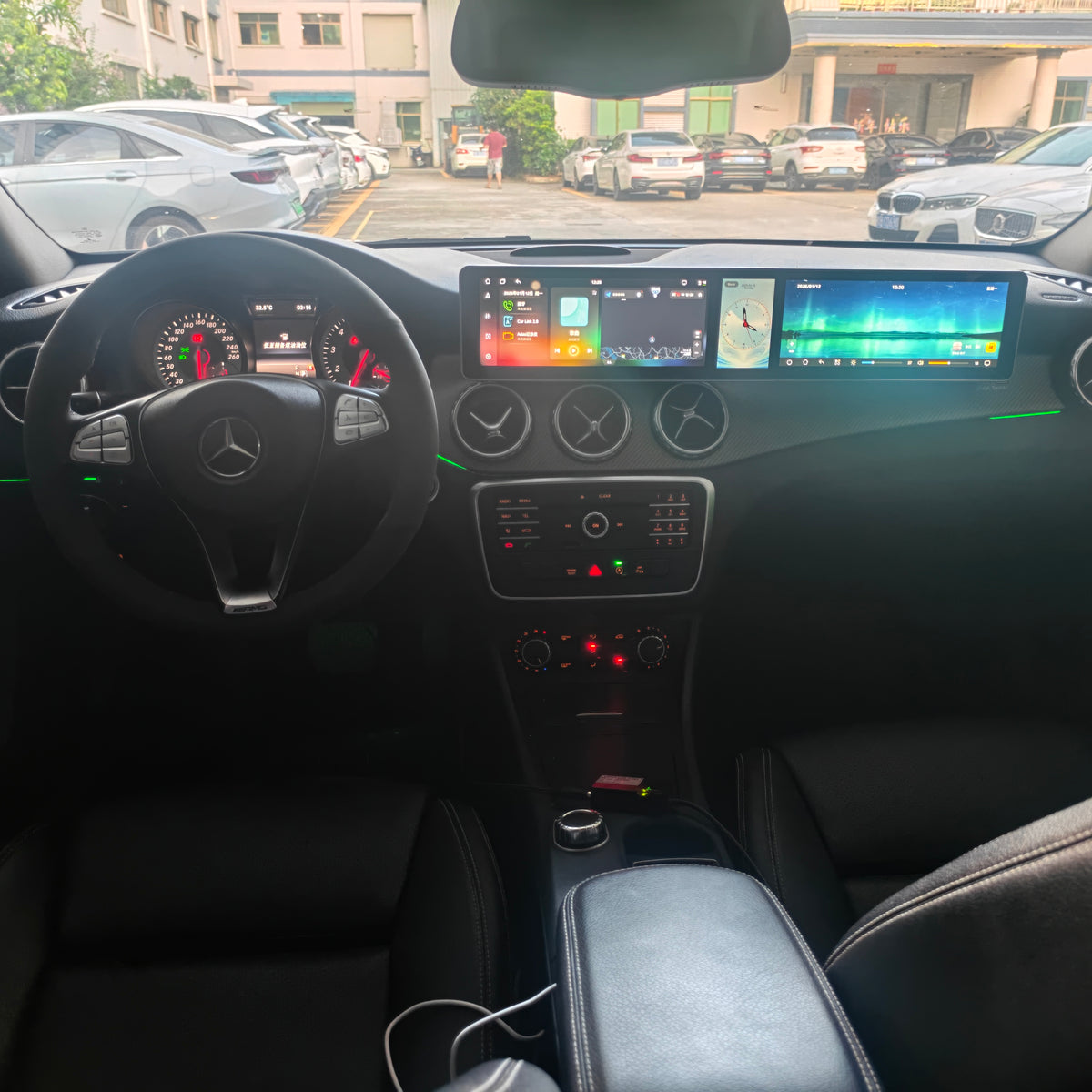 10.25-inchTriple-screen Android Car DVD Playerand Multimedia Radio for Mercedes-Benz GLA200 2015-2019