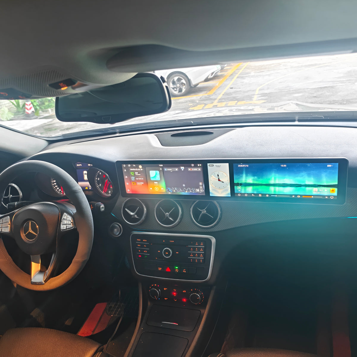 10.25-inchTriple-screen Android Car DVD Playerand Multimedia Radio for Mercedes-Benz GLA200 2015-2019