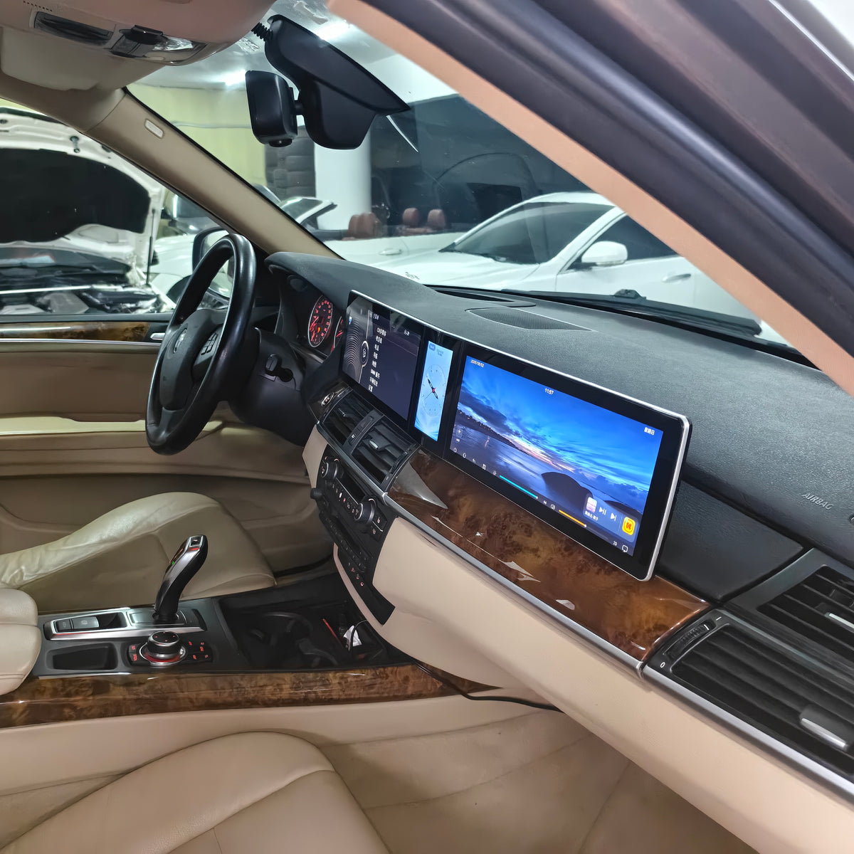 12.3-inch Triple-Screen Android Car DVD Player and Multimedia Radio for BMW X5, E70, E71 2007–2013