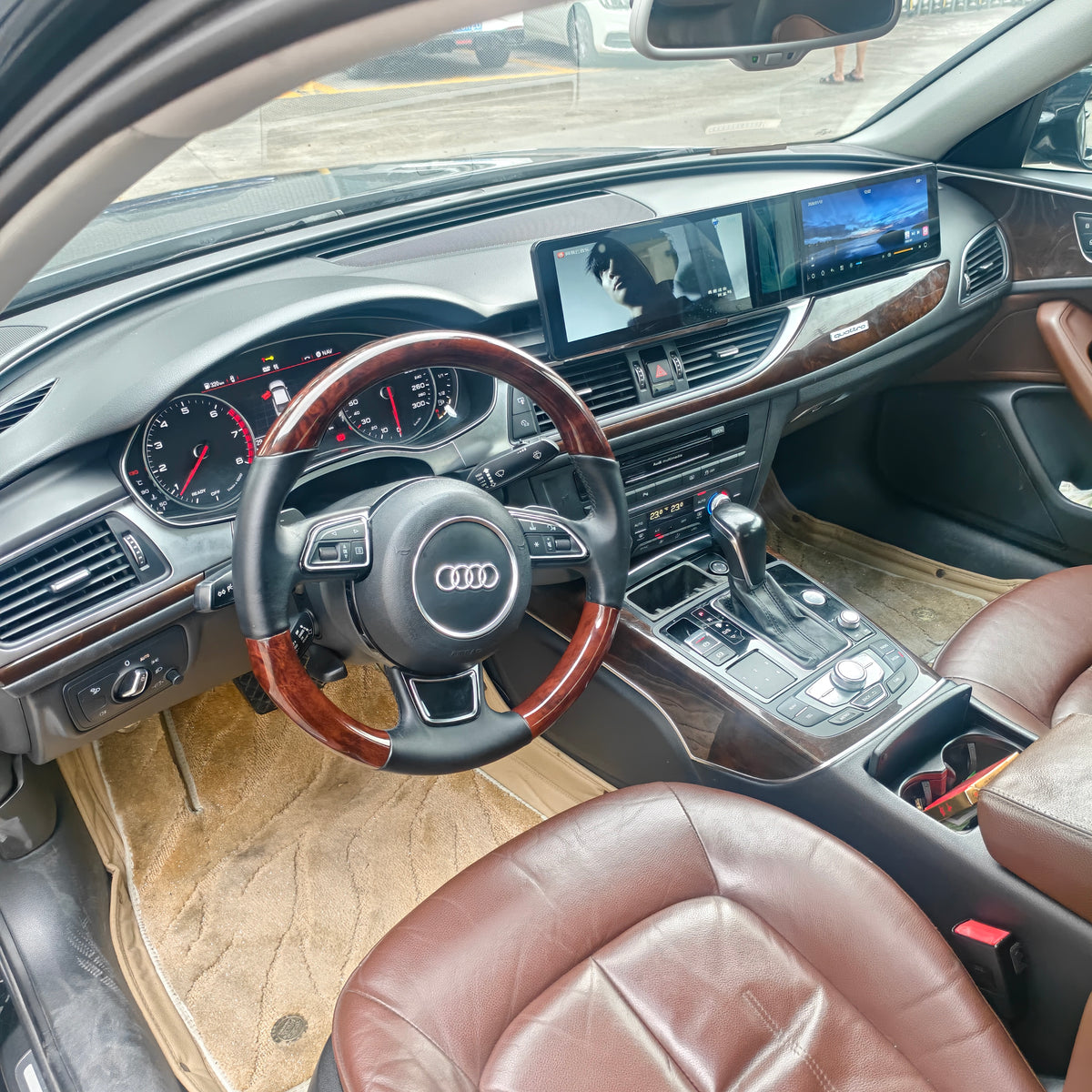 12.3-inch Triple-Screen Android Car DVD Player and Multimedia Radio for Audi A6L C7 (MLB-EVO) 2012–2018