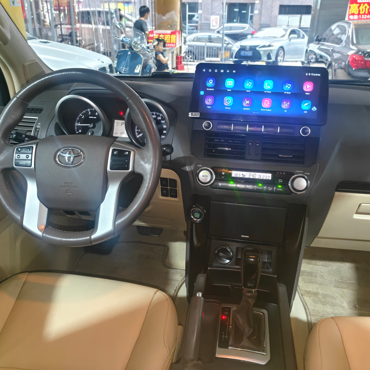 10.25-inchTriple-screen Android Car DVD Playerand Multimedia Radio for Toyota Land Cruiser Prado J150 (2014–2017)