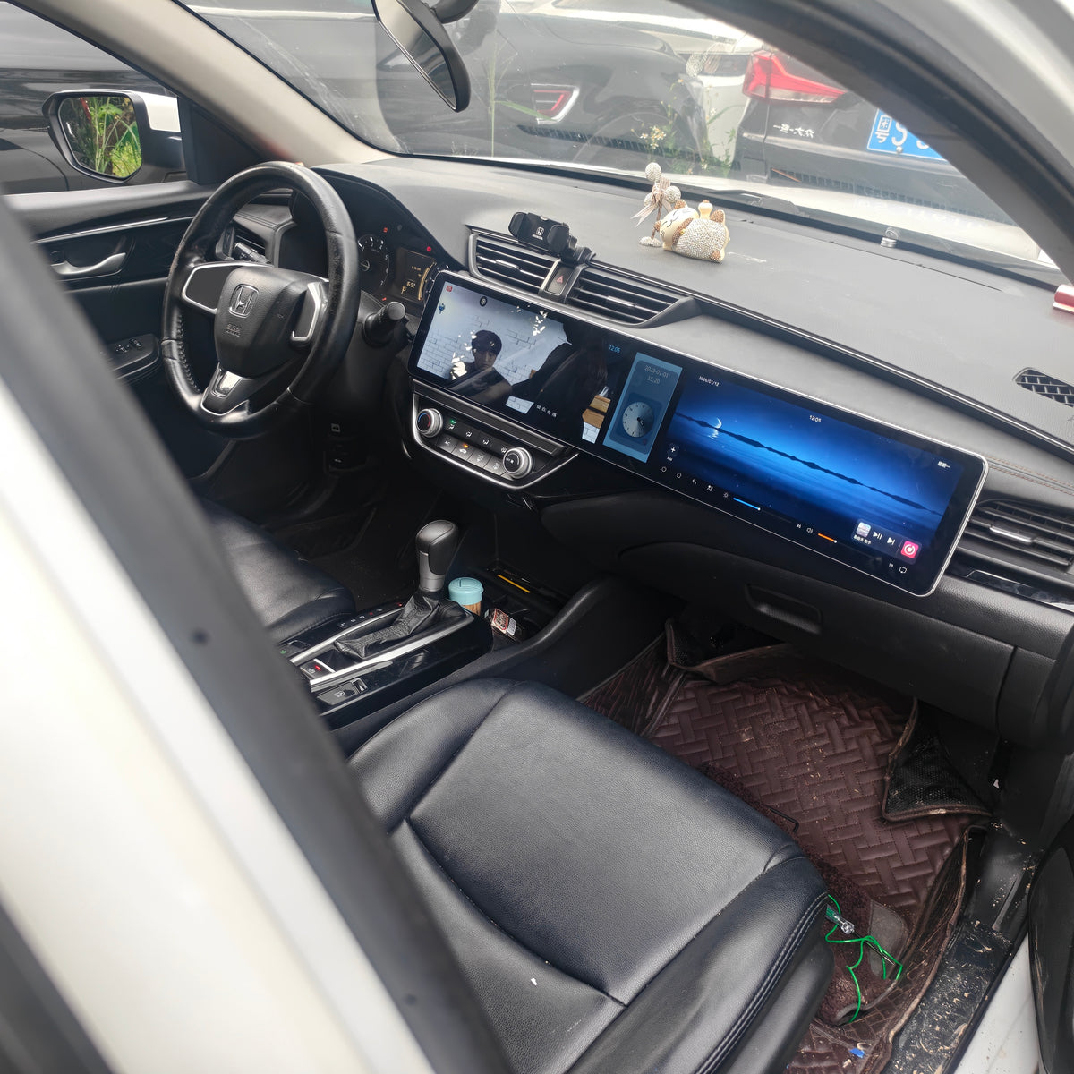 10.25-inchTriple-screen Android Car DVD Playerand Multimedia Radio for Honda Crider GS (2019–2022)